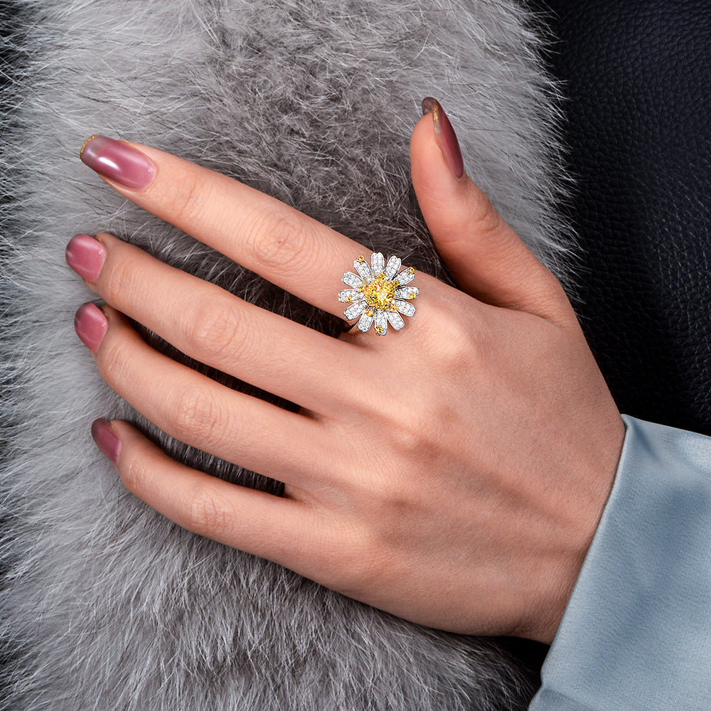 Daisy Style Sterling Silver Ring