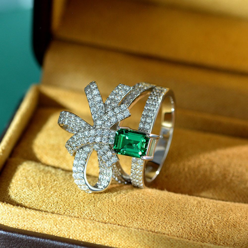 Emerald Gemstone Bowknot Style Silver Enhancer Ring