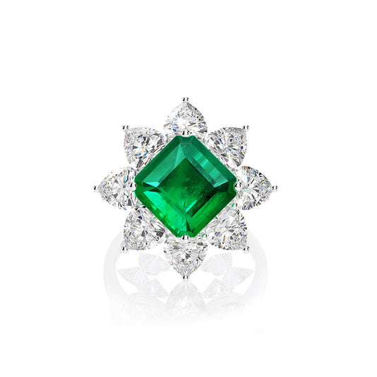 Emerald Gemstone Snow Style Silver Ring